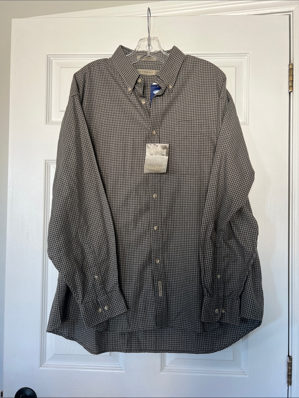 Retreat Men's Green & Tan Micro-Check Button-Down Shirt - Button Collar